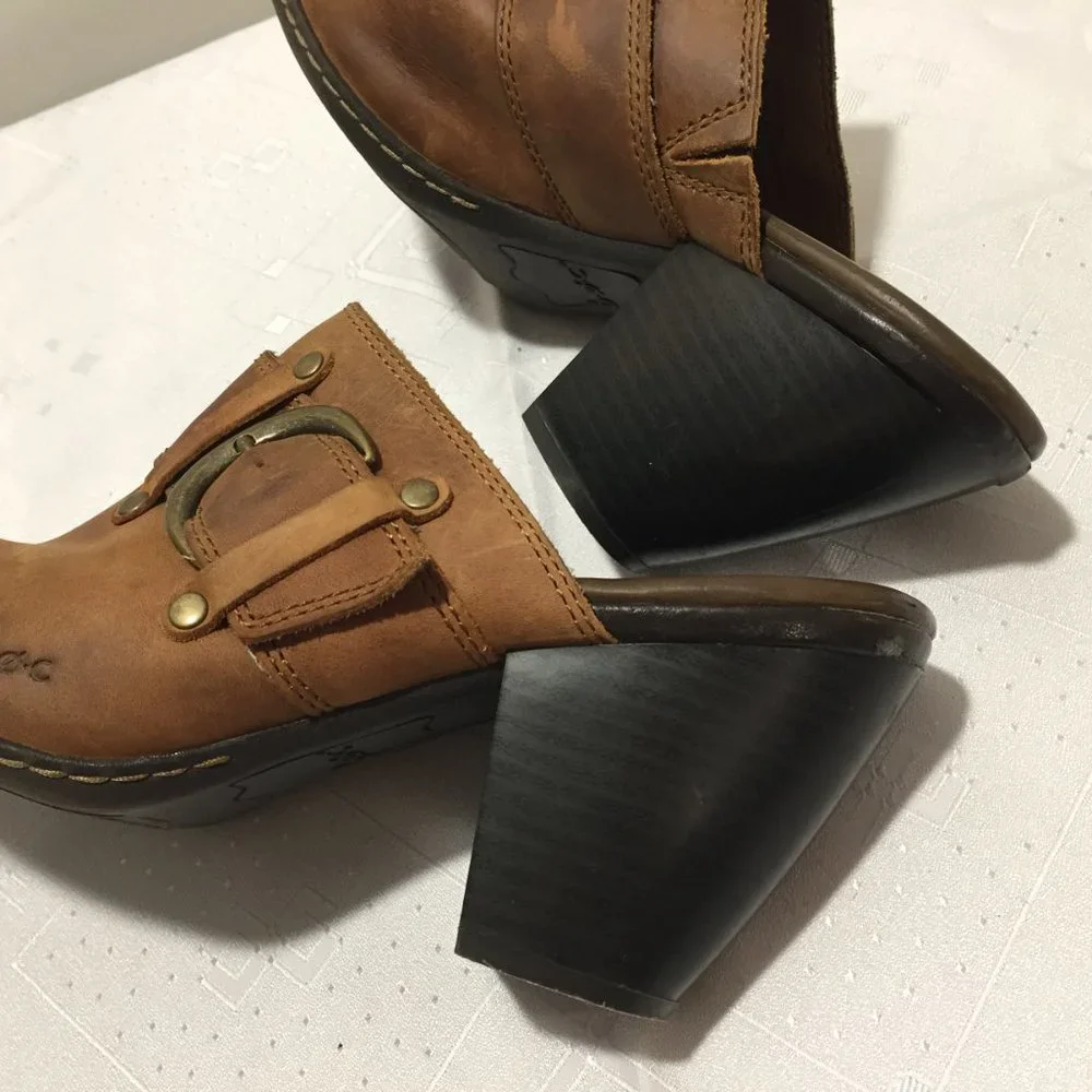 Born b.o.c. Clogs - Picture 11 of 16